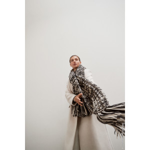 Lala Berlin Lovely Cotton Sjaal van Lana Grossa - Breipatroon sjaal 145x44cm